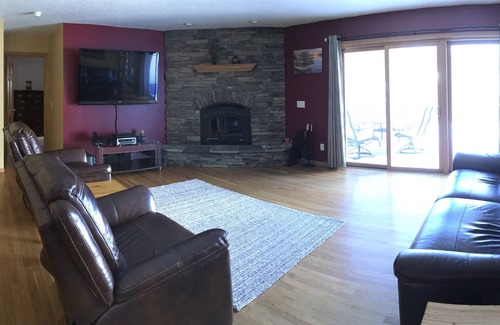 Lake Hallie House | Discover the Perfect Getaway in Chippewa Valley