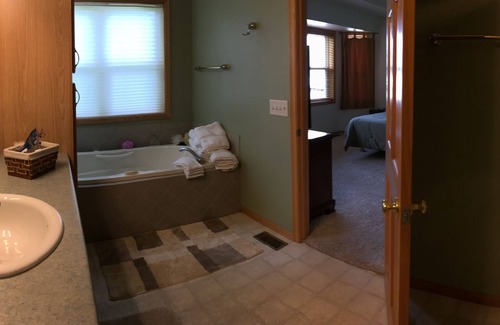 Lake Hallie House | Discover the Perfect Getaway in Chippewa Valley