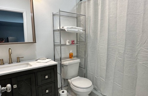 Lutz Apartment | Tranquil Private Suite A: Family-Friendly Retreat Near Beach