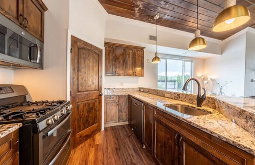 Spicewood House | Getaway Ranch: Breathtaking Views, Pool & Game Room Fun