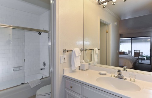 Napa Hotel | Serene Getaway Suite at Silverado with Pool and Spa