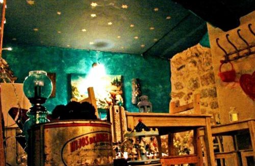Valeria Cabin | Discover a Cozy Escape at La Quinta de Malu in Cuenca