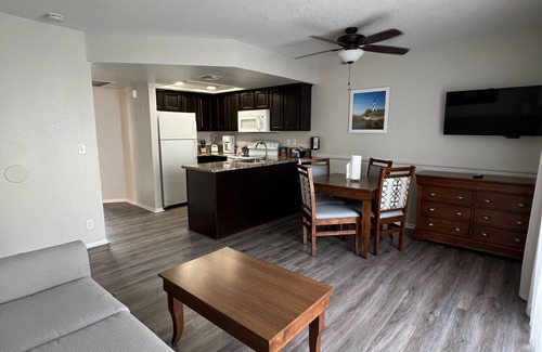 Lake Havasu City Condo | Discover GetAways at Havasu Dunes Resort - 9.2/10 Rated Oasis