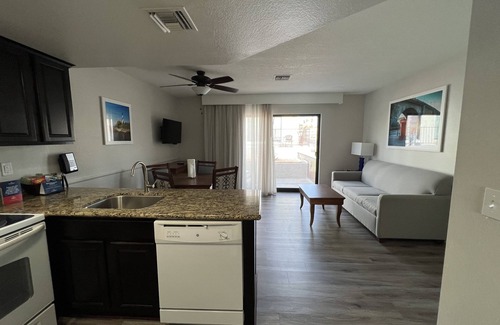Lake Havasu City Condo | Discover GetAways at Havasu Dunes Resort - 9.2/10 Rated Oasis