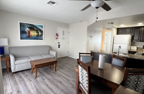 Lake Havasu City Condo | Discover GetAways at Havasu Dunes Resort - 9.2/10 Rated Oasis