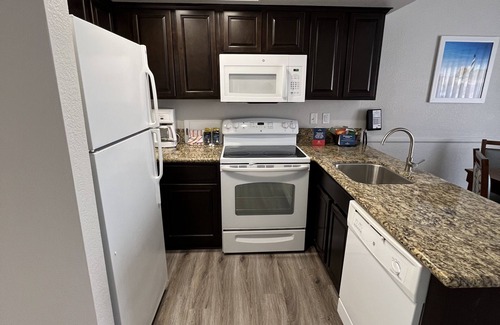 Lake Havasu City Condo | Discover GetAways at Havasu Dunes Resort - 9.2/10 Rated Oasis