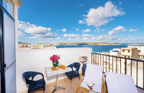 Bugibba Apartment | Seaside Studio Penthouse with Terrace in Malta Getaways