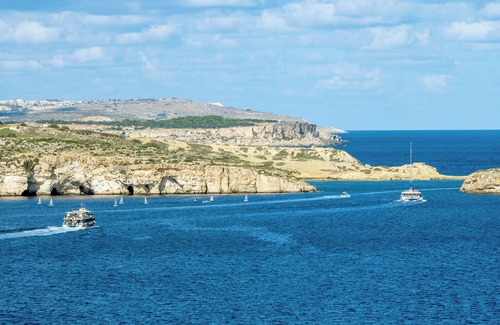 Bugibba Apartment | Seaside Studio Penthouse with Terrace in Malta Getaways