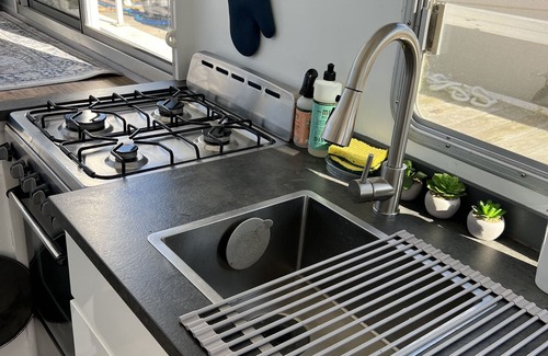 Sausalito Boat Rental | Idyllic Oceanfront Retreat at Getting Nauti, Sausalito