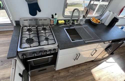 Sausalito Boat Rental | Idyllic Oceanfront Retreat at Getting Nauti, Sausalito