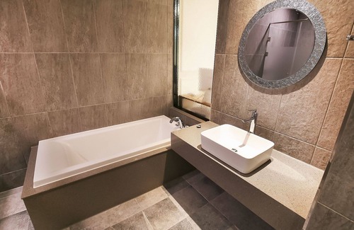Witchindo-ri Hotel | Eco-Friendly Getaway at Geumsan Gung Self Check-in Motel