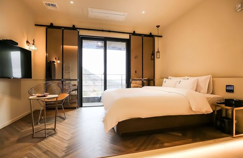 Geumsan Hotel | Eco-Friendly Retreat at Geumsan The Sup Drive-in Hotel
