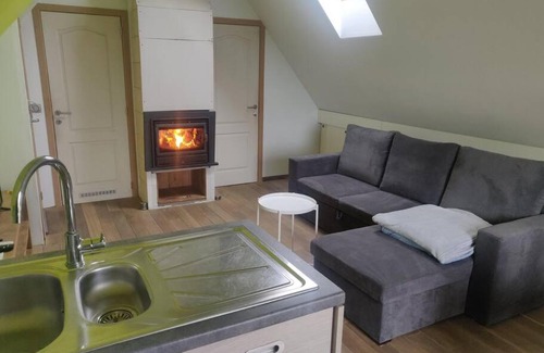 Lichtervelde Apartment | Inviting Studio with Beautiful Countryside Views