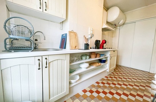 Quartier Chorier-Berriat Apartment | Stay at The Grenoble Beret: Pet-Friendly & Next to Train Station