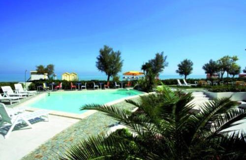 Ponte Sasso Hotel | Pet-Friendly Getaway at Hotel Ruhig with Beach Access