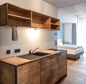 Ehingen Hotel | Charming GH1 Aparthotel am Glockenplatz - Pet Friendly Stay