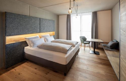 Ehingen Hotel | Charming GH1 Aparthotel am Glockenplatz - Pet Friendly Stay
