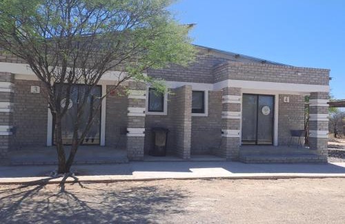 Ghanzi Cabin | Pet-Friendly Ghanzi Travel & Accommodation with Pool Access