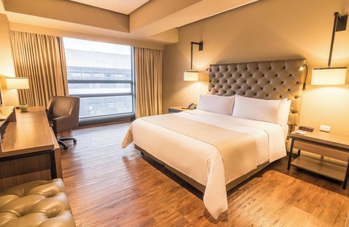 Cota Hotel | Unforgettable Stay at GHL Hotel Bogota Occidente