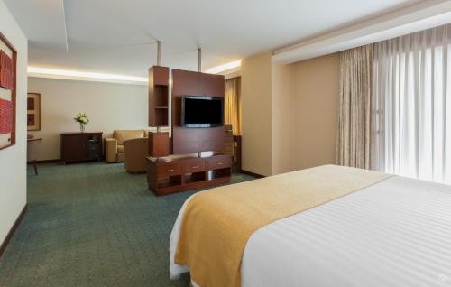Calle 26 Hotel | Stay at GHL Hotel Capital: 5-Star Comfort Awaits You