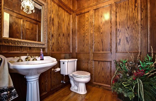 Calgary Villa | Elegant Ghost Lake Manor House with Private Pool & Hot Tub