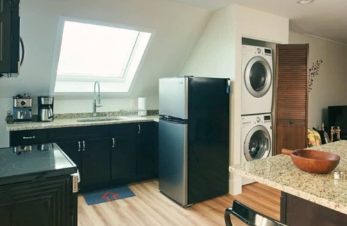 Beverly Condo | Modern 2Br Retreat in Downtown Beverly with Free Parking