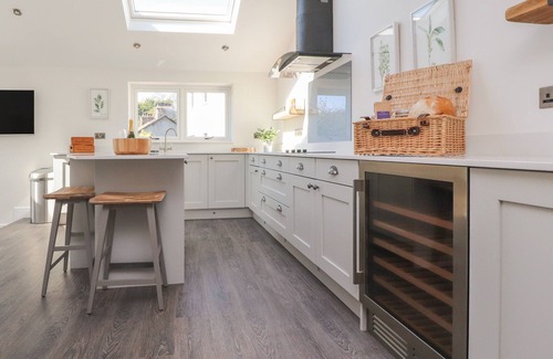 Milnthorpe Cottage | Pet-Friendly Ghyll Cottage with Open Fire in Milnthorpe