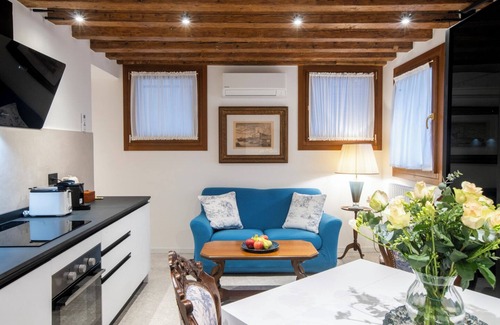 San Marco Apartment | Experience Unmatched Comfort at Giò&Giò Apartments