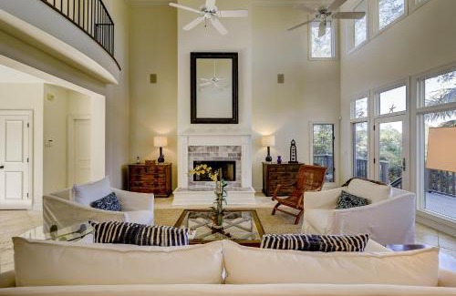 Vanderhorst Plantation House | Experience Comfort at 700 Glossy Ibis with Pool Access