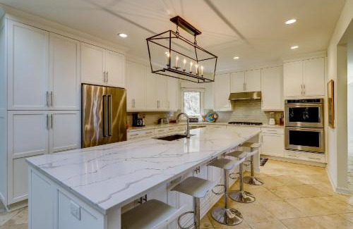 Vanderhorst Plantation House | Experience Comfort at 700 Glossy Ibis with Pool Access