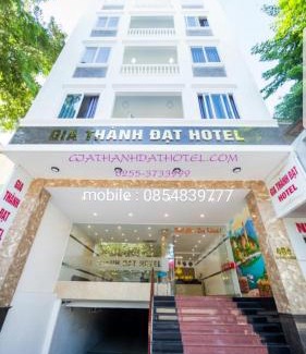 Quang Ngai Hotel | Gia Thành Đạt: Family-Friendly Stay with Breakfast Included