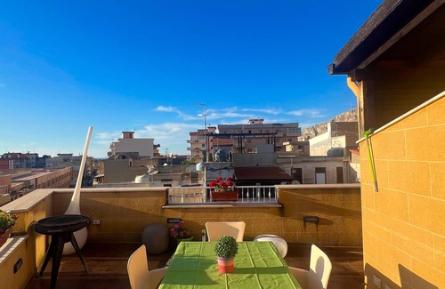 Capaci Apartment | Family-Friendly Vrbo Property with Pet-Approved Comfort