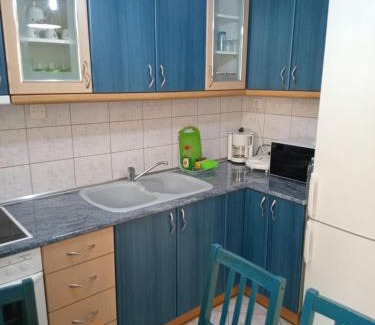 Paralia Dionysiou Apartment | Family-Friendly Giannis House with Exceptional 9.9/10 Rating