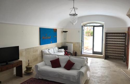 Gravina in Puglia Bed & Breakfast | Giardini 82 B&B: Pet Friendly with Breakfast Included