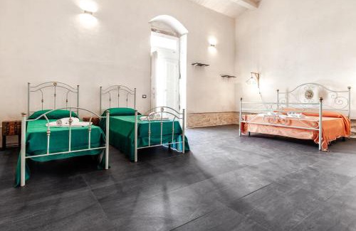 Noto House | Pet-Friendly Giardini Acantus with Oceanfront Views