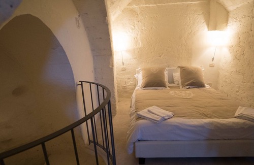 Sasso Caveoso House | Discover Giardini di Pietra: Family-Friendly Getaway