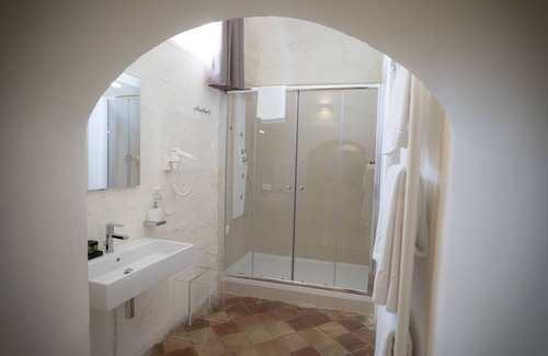 Sasso Caveoso House | Discover Giardini di Pietra: Family-Friendly Getaway