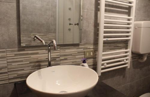 Pieve Ligure House | Relax at Giardino dei Limoni: Pet-Friendly with Breakfast