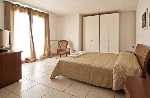 Melendugno Bed & Breakfast | Giardino dei Suoni B&B: Cozy Rooms with Kitchen & Pool