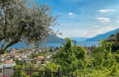 Bodengo Apartment | Inviting Giardino di Maria - Panoramic Family Retreat