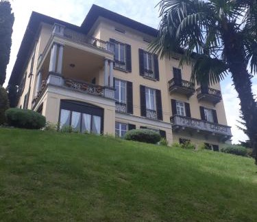 Menaggio Apartment | Giardino sul lago