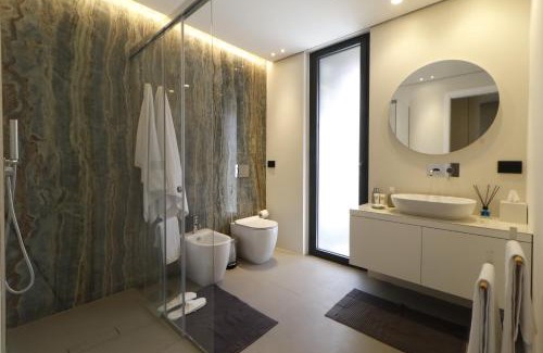 Camporotondo Etneo Bed & Breakfast | Guest Rated Giargeri Home: Family-Friendly with Hot Tub