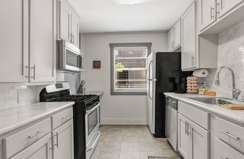 College Station Apartment | Cozy Aviary: Steps from A&M with Pet-Friendly Comfort