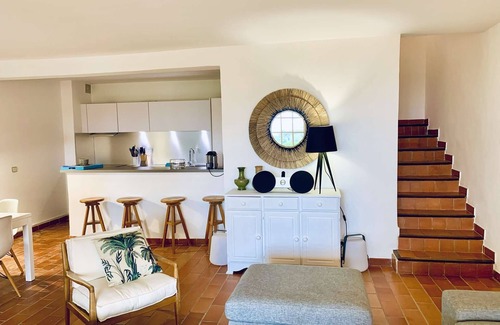La Croix-Valmer House | Seaside Escape at Gigaro - Mas with Air Conditioning