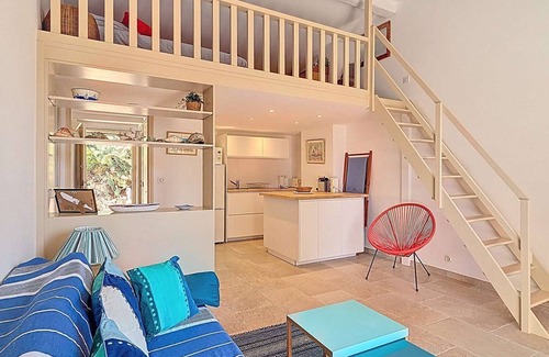 La Croix-Valmer Apartment | GIGARO - Stylish Air-Conditioned Studio with Ocean View