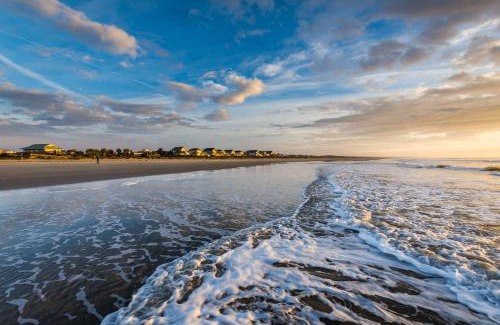 Ocean Point House | Discover Gigi's Beach House: Family-Friendly with Pool