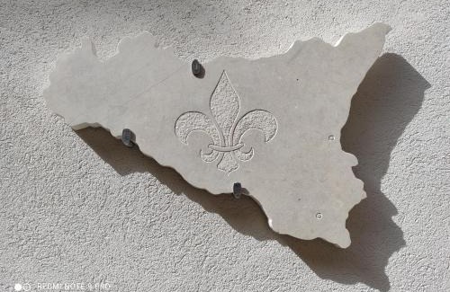 Modica House | Cozy Giglio Home: Child-Friendly Stay with 9.3 Rating
