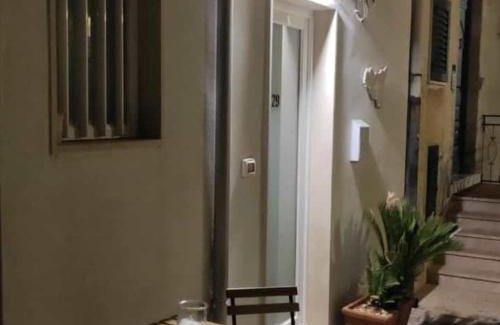 Modica House | Cozy Giglio Home: Child-Friendly Stay with 9.3 Rating