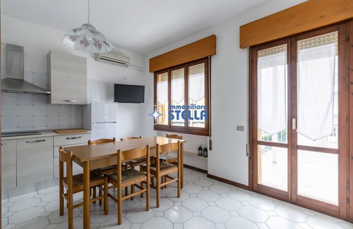 Jesolo Apartment | Giglio House: Family-Friendly Stay Just Steps from the Sea