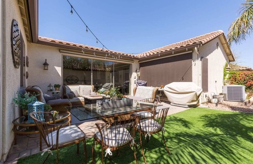 Power Ranch House | Gilbert King Suite: Ocean View with Pool & Spa Amenities